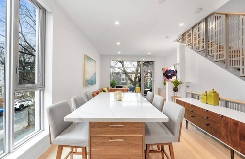 Riverside House | Designer Townhome | Downtown Toronto Views!