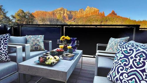 Uptown Sedona House | Designer View Villa-rooftop 360 View Deck-hot Tub
