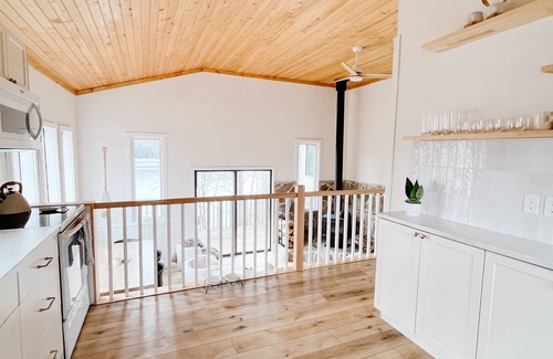 Marmora and Lake Cottage | Designer waterfront, south facing cabin on deep clean lake.
