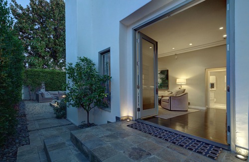 Beverly Grove House | Designer West Hollywood Home. Steps from Melrose & The Grove. HSR25-000712