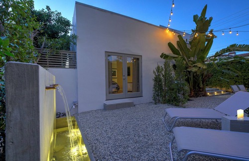 Beverly Grove House | Designer West Hollywood Home. Steps from Melrose & The Grove. HSR25-000712