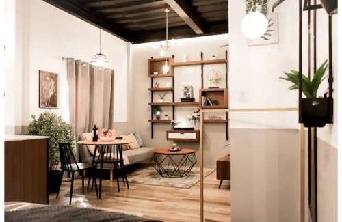 Antipolo Apartment | Designers’ Suite, Antipolo, Netflix, WiFi, Parking