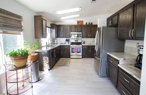 Indio Apartment | Desirable Desert Resort w/Pool- 2mi to Coachella