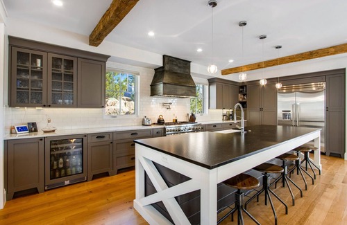 Newlands House | Desirable modern house, steps to Sanitas loop trail and walk to downtown Boulder