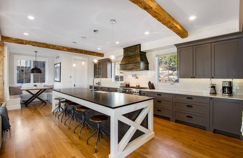 Newlands House | Desirable modern house, steps to Sanitas loop trail and walk to downtown Boulder