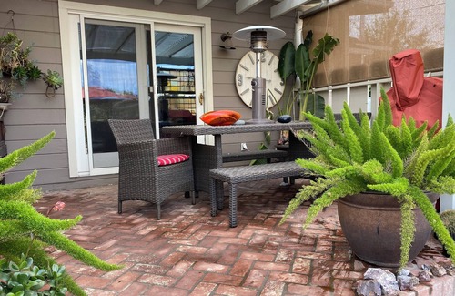 South Redlands House | Desirable South Redlands Spacious Home with Pool!