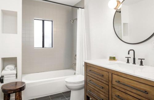 Markleeville Hotel | Desolation Hotel Hope Valley