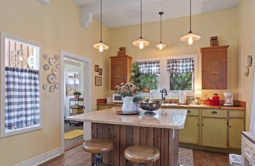 San Luis Obispo Cottage | DeSolina Cottage in the middle of Edna Valley Wine Country.