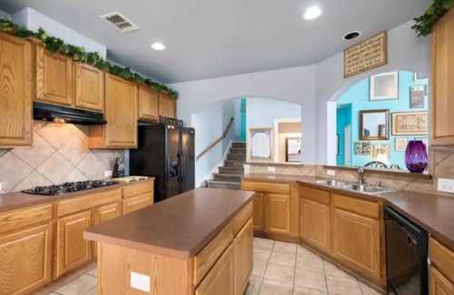 DeSoto House | DeSoto Tx, Sophisticated Home deserves your Stay