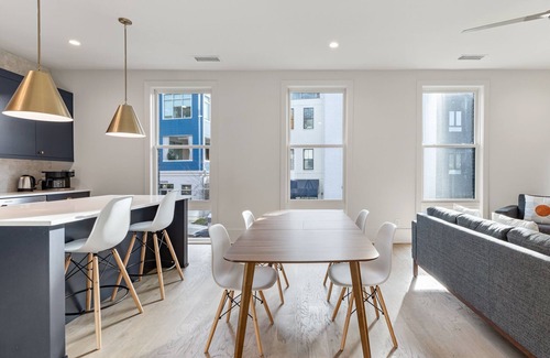 Palmetto Apartment | Desponia's Sanctuary