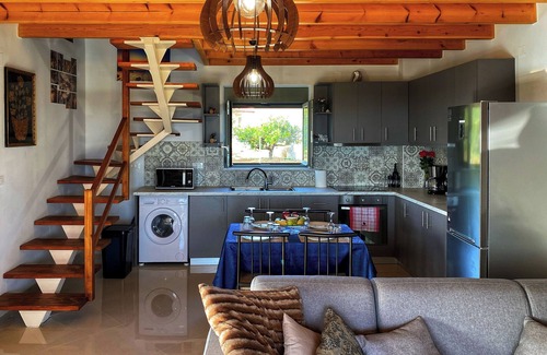 Kamisiana House | Destan & Juliette Luxury sea villa