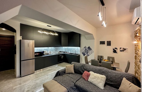 Kamisiana House | Destan & Juliette Luxury sea villa