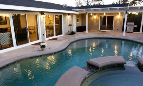 Anaheim Resort House | Destination #29
