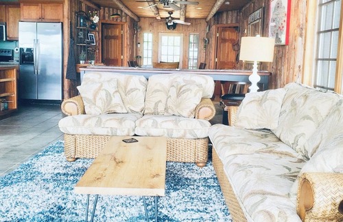 Bremen House | Destination For Family Fun, Notre Dame, Romantic Weekends and Holiday Getaways