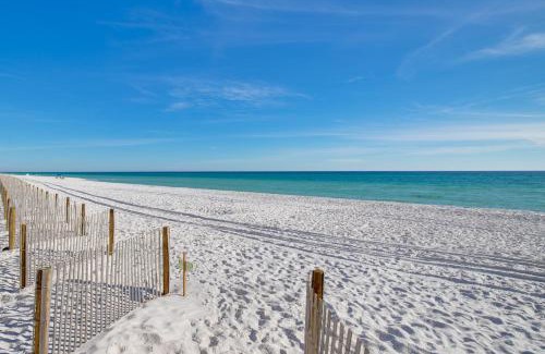 Fort Walton Beach - Destin Apartment | Destiny on the Sand by AvantStay Direct Beach Access Bbq on Large Ocean Facing Patio