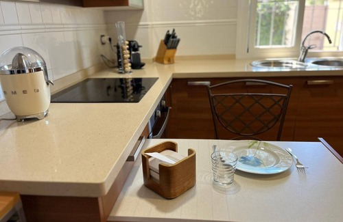 Chiclana de la Frontera Ski Chalet | Detached villa with spectacular pool and incredible golf views.