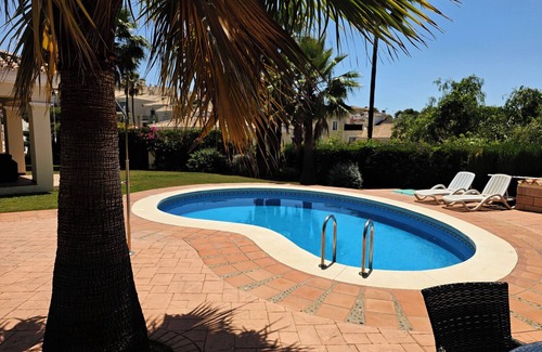Alhaurin el Grande Villa | Detached 3 bed 3 bath Villa with Pool outside dining, AC, Wi-Fi. Golf Course