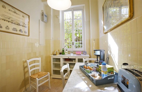 Premeno House | Detached 6½-room house with garden and beautiful lake view