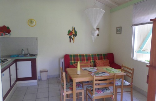 Bas Vent Villa | Detached apartment in villa