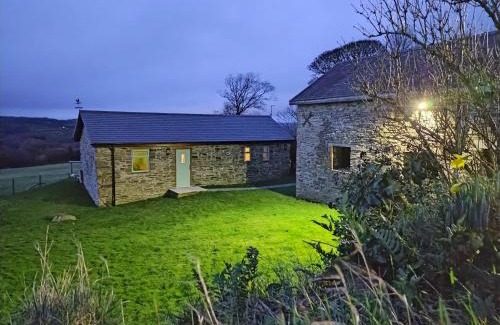 Cilgerran House | Detached barn with valley views near Cardigan
