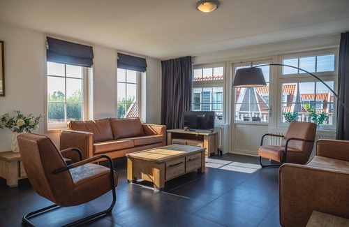 West-Graftdijk House | Detached bungalow with open-plan kitchen and 3 bedrooms