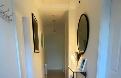 Ville des Quennevais House | Detached bungalow - St Brelade, South West facing Garden - Close to Beach