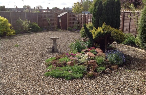 Beverley House | Detached Bungalow central Beverley great location with parking