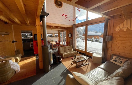 Les Carroz-d'Araches Ski Chalet | Detached chalet for 8, modern decor, near center and lifts, southwest terrace