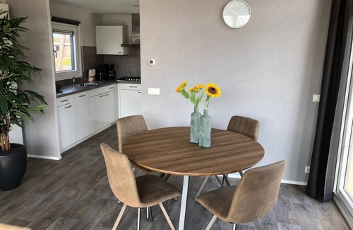 Mol House | Detached chalet with 2 bedrooms, 1 bathroom and dishwasher
