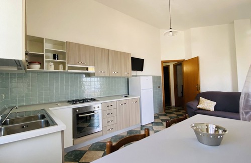 Coccorino Apartment | Detached cottage with sea view, 2 minutes from the beach - parking space.