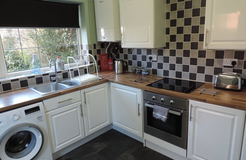 Aldershot House | Detached Farnborough Airport Accommodation