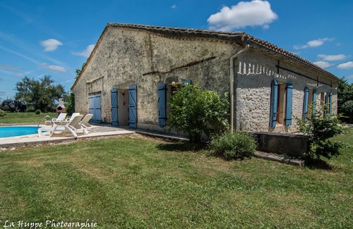 Saint-Aubin-de-Cadelech House | Detached Rural barn retreat set in open farm land -with private pool