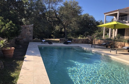 San-Gavino-di-Carbini Villa | Detached & air-conditioned villa. Swimming pool. Garden with trees. Close to beaches