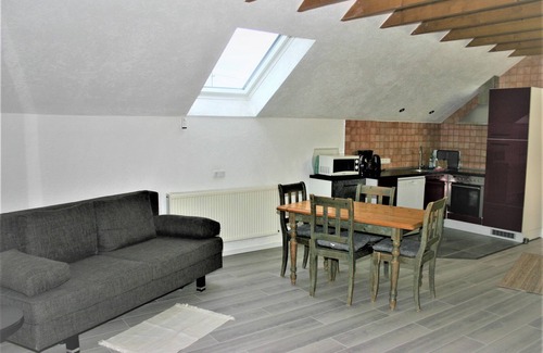Mehren Apartment | Detached holiday home, apartment 1/for 2-4 persons, W-LAn free