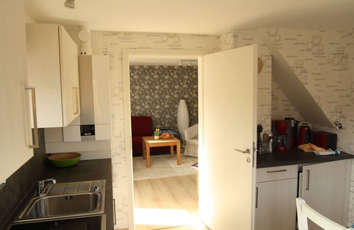 Hollern House | Detached holiday home "Kleines Häuschen" in the old country, Hollern-Twielenfleth