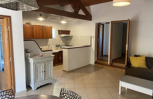 Sanary-sur-Mer House | Detached house 55m2 country setting (le mas des anges)