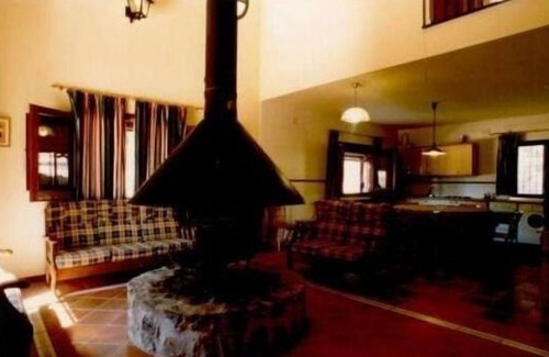 La Iruela Cottage | Detached house in the middle of the forest, with two apart. independ. One of reservation use