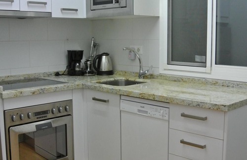 Torremolinos Villa | Detached house with pool, 200m. the beach, restaurants and shops