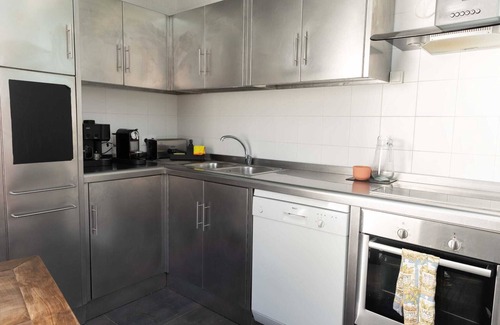 Segovia House | Detached house with garage and private garden in the center of Segovia