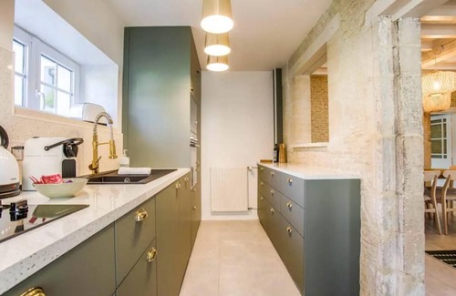 Ranville Apartment | Detached house with jacuzzi and sauna in Normandy