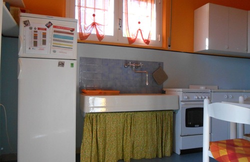 Montignoso Apartment | Detached apartment in small villa with garden in Versilia