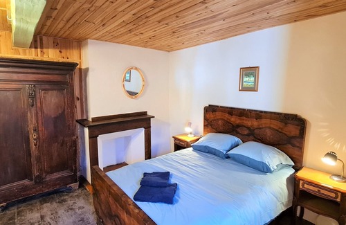 Balagueres House | Detached private house with direct access to the Pyreneees