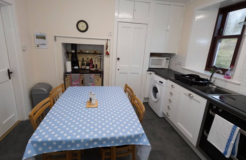 Arnol House | Detached spacious Isle of Lewis cottage in tranquil position with loch view