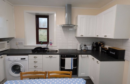 Arnol House | Detached spacious Isle of Lewis cottage in tranquil position with loch view