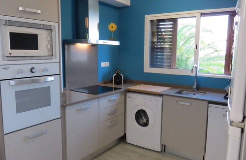 Peniscola Villa | Detached villa for 8 people with wifi and outdoor jacuzzi, with direct sea views