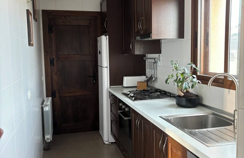 Duruelo Ski Chalet | Detached villa with pool and mountain views
