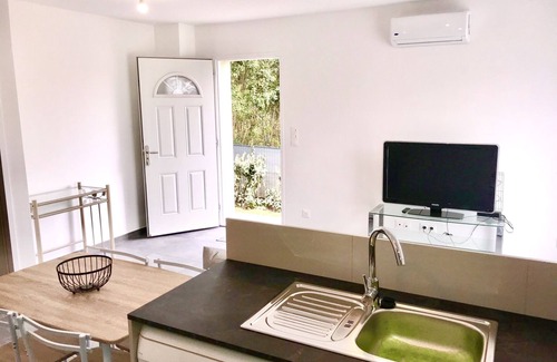 Mezzavia House | Detached villa with terrace 10 minutes from the beach.