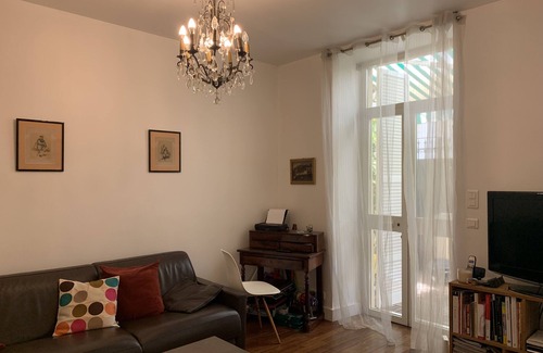 Les Fleurs Apartment | Deux Pièces Meublées Centre de Monaco , en Rez-de-chaussée de Jardin