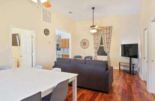 Mid-City Condo | Deux Voies - POOL, Private Courtyard, Parking, Mas