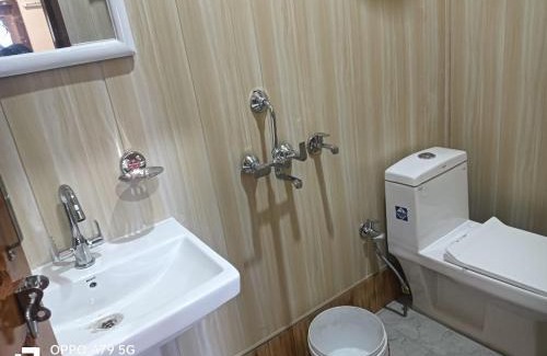 Tehri House | Devalsari Homestay